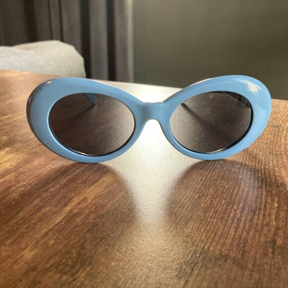 NWOT Unbranded Unisex Rounded Oval Blue-Gray Cat Eye Sunglasses - Picture 2 of 6